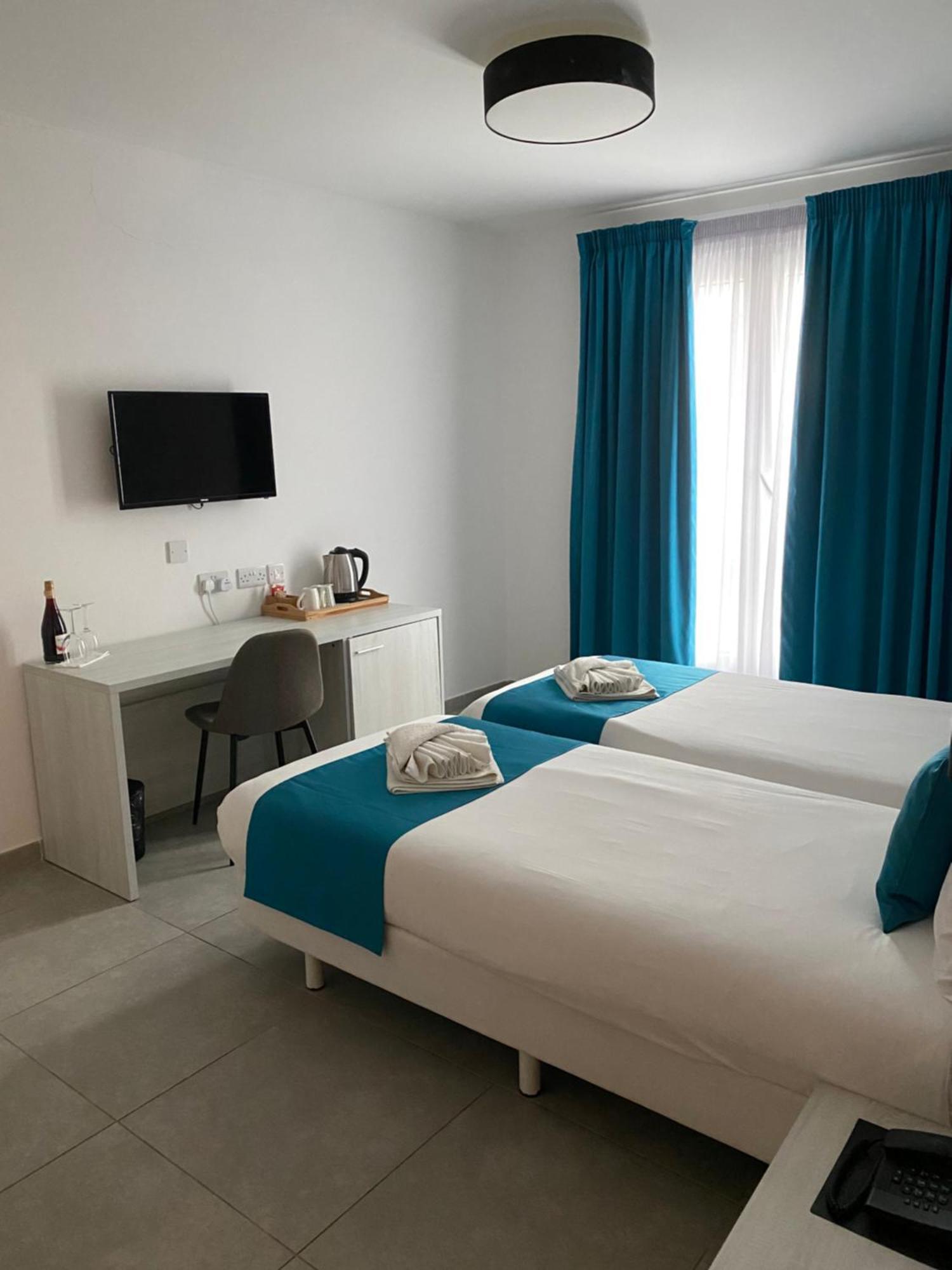 Fisherman'S Cove Guesthouse Марсахлок Екстериор снимка